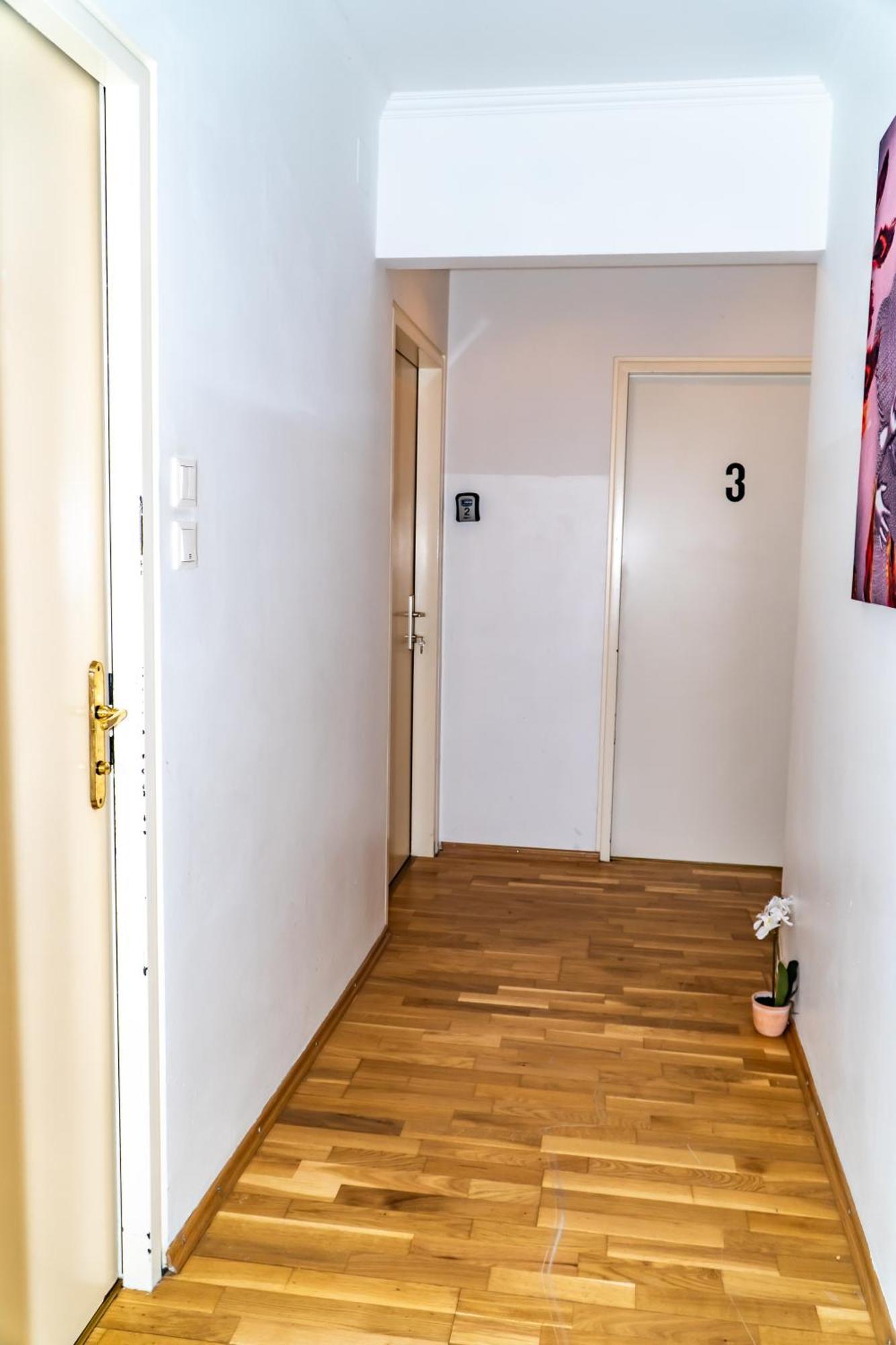 Apartment Spacious 5 Minutes To Wiener Stadthalle Wien